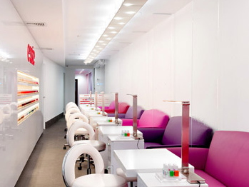 清潔感に溢れた店内です。